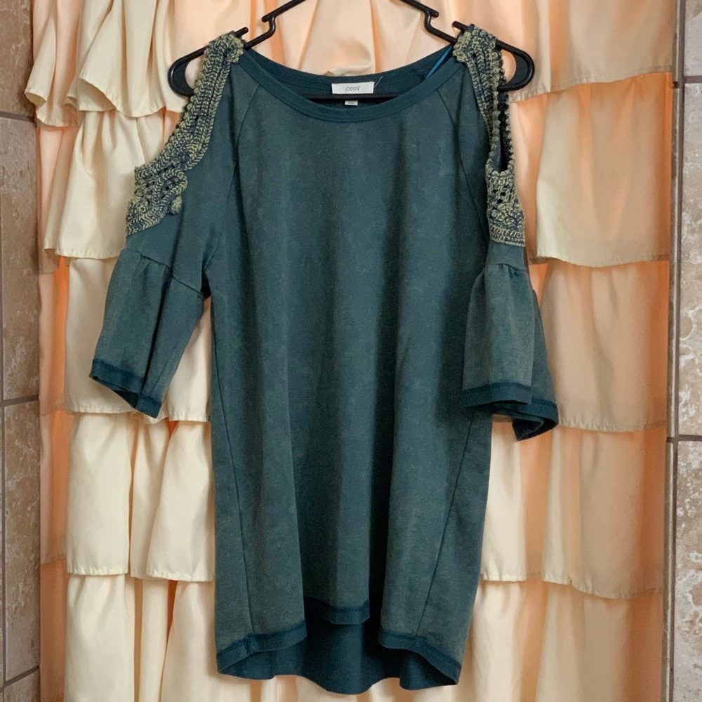 Never Worn cold shoulder top